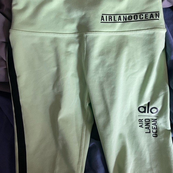 Alo leggings - Picture 4 of 9